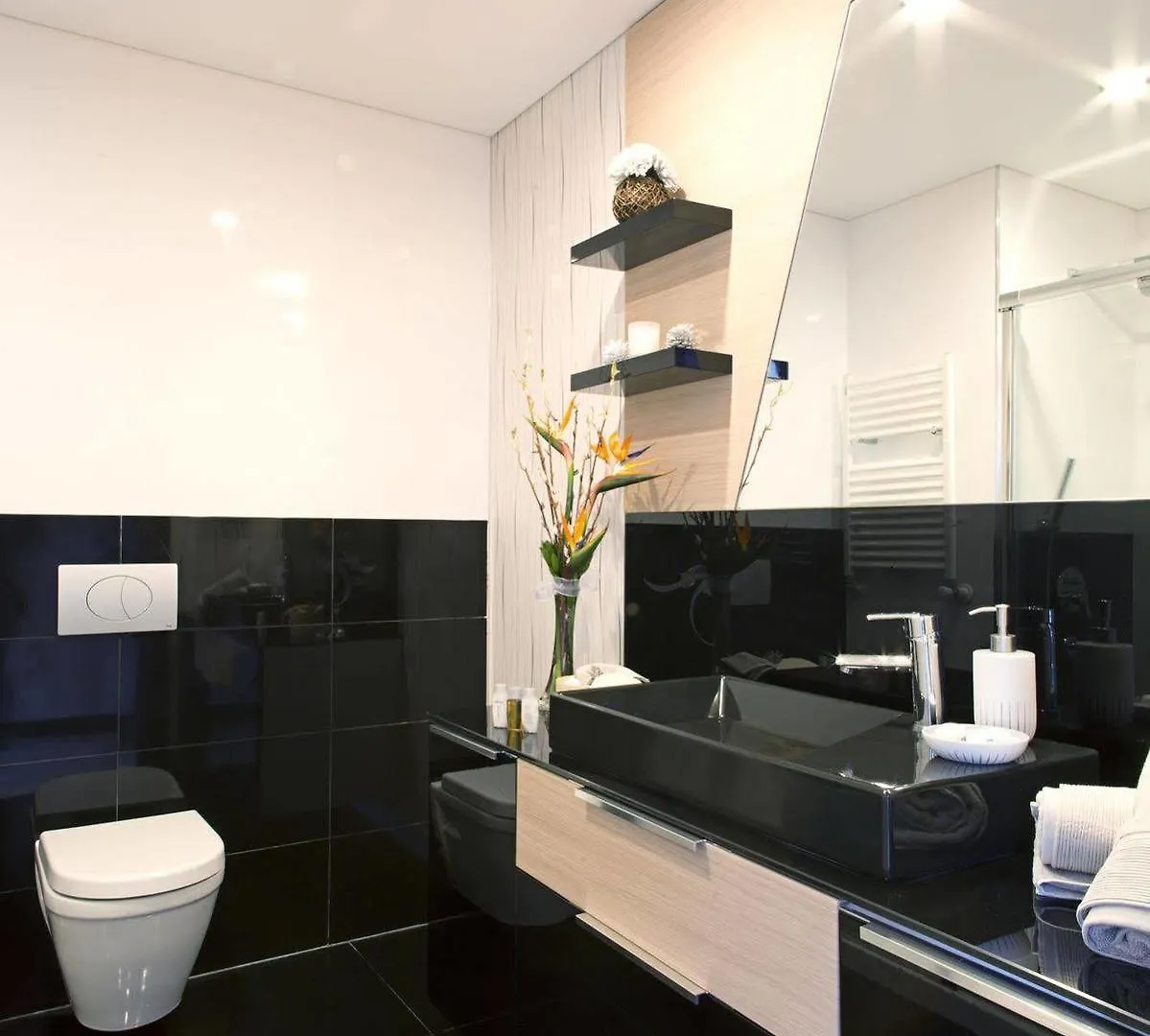 Platform Merter Suites Istanbul 2*,